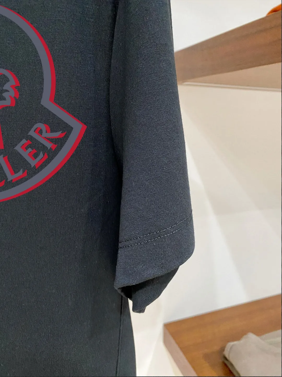 Moncler T 26s New Arrival Supima 210 ， ， + ， ， ， ， ， Breathable， ！ ， ， ，Series ， 5 ， ， 100 ， 1% . Versatile， 。 Breathable， ：White// /Light Green /Khaki / /Black Sizes：M-3XL Size ：178-130 L